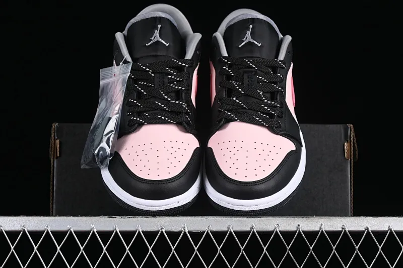All categories Air Jordan Jordan series basketball shoes Air Jordan 1 Low Air Jordan 1 Low AJ1 Joe 1 Valentine's Day customized low-bang cultural casual sneakers 553558-040
